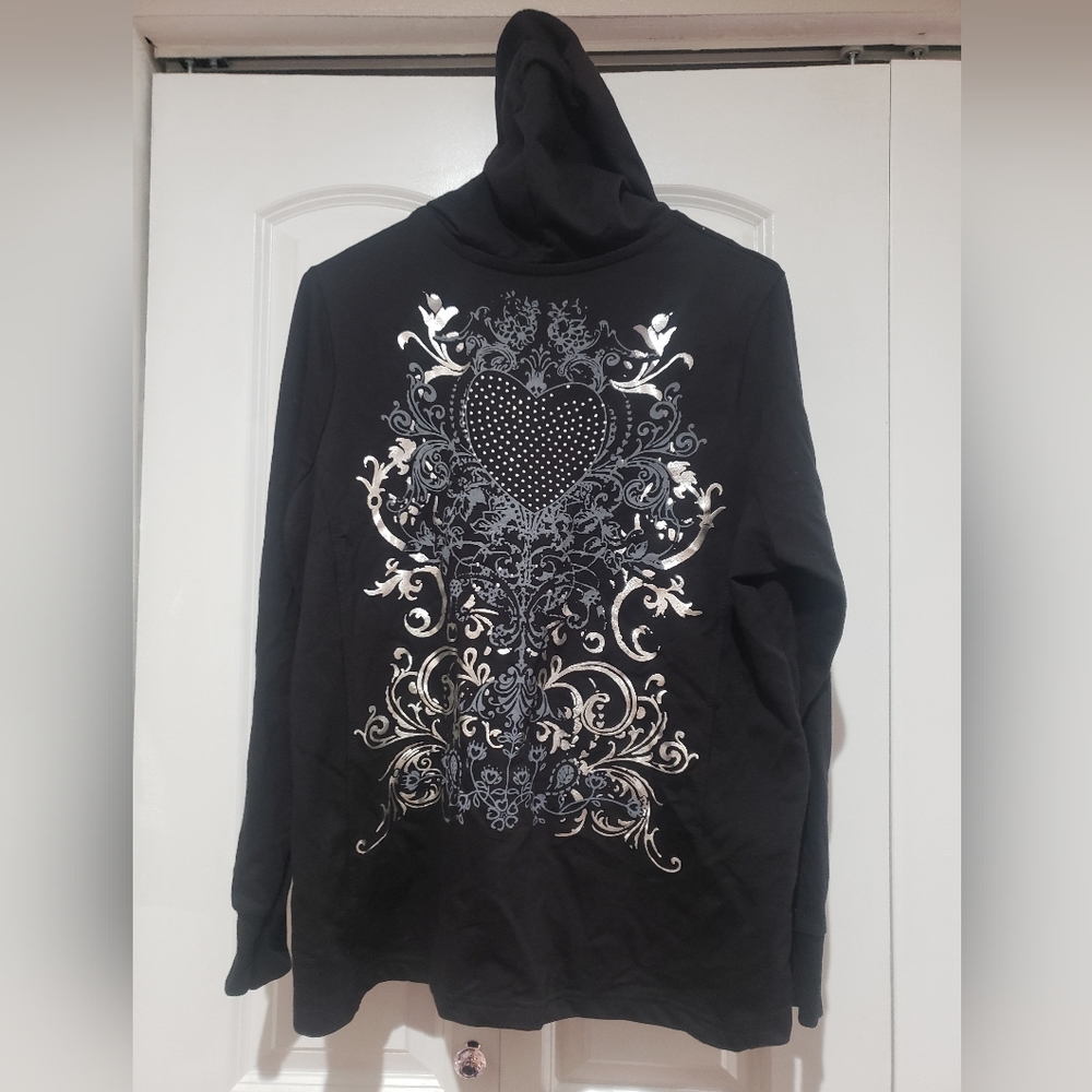 Men's Jacket, black with silver design on the black. Cotton, Size XL.